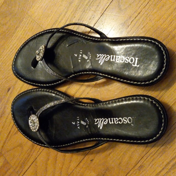 Toscanella Made in Italy Size 7 Black Thong Sandals Bling Rhinestone Studs - Picture 3 of 7